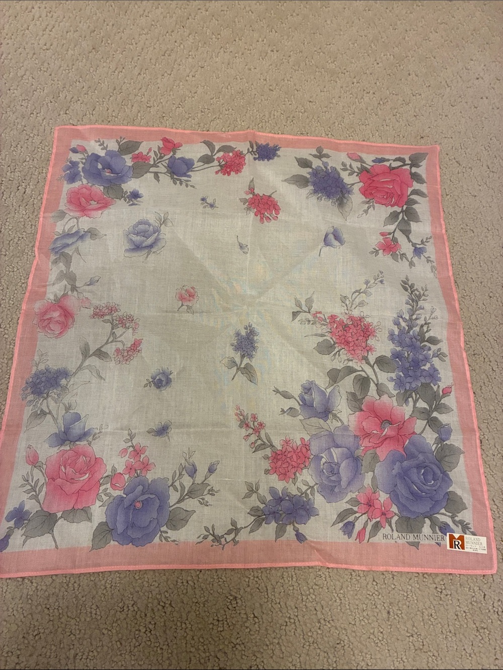 ⁠Roland Munnier Vintage Floral Cotton Handkerchief Scarf Pink Blue Roses NWT⁠👝